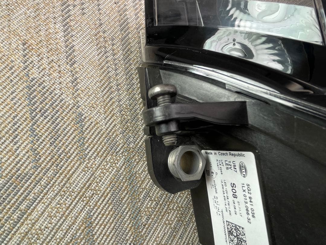 VW　ゴルフ7　5G　後期　ヘッドライト　右側　LED　5G2 941 036