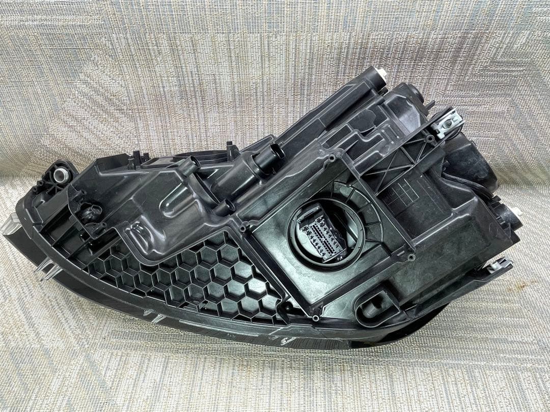 VW　ゴルフ7　5G　後期　ヘッドライト　右側　LED　5G2 941 036