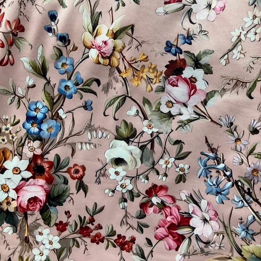 スーパービューティー　42サイズ　ボウタイリボン　花柄　試着のみ