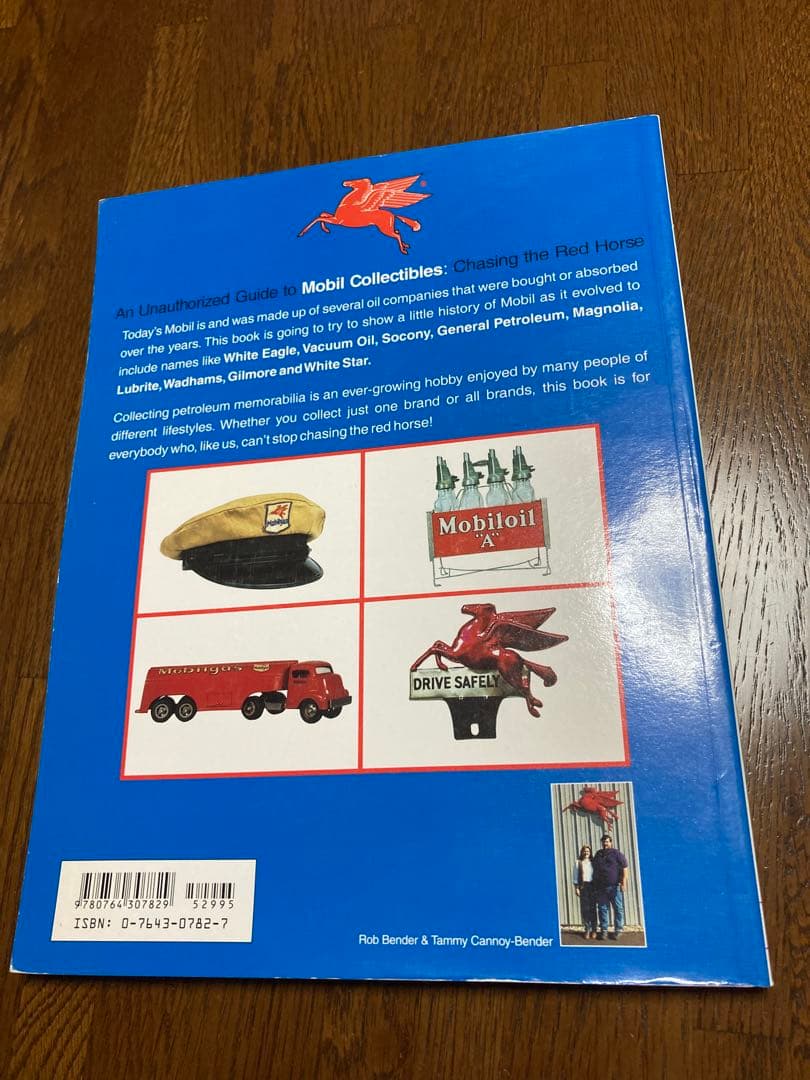 本　モービルコレクティブルズ/ガルフオイルコレクティブルズ　2冊セット