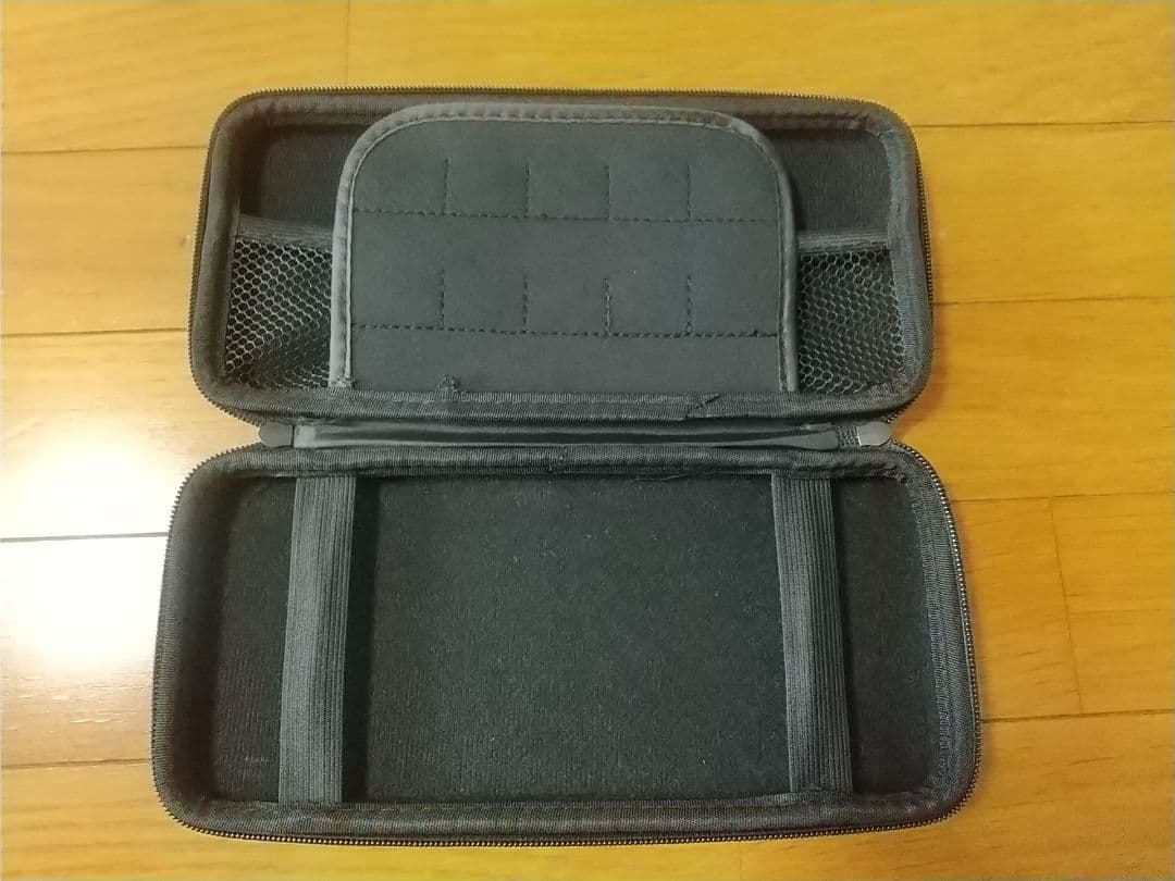 2023年Nintendo Switch本体(グレー)、付属品あり