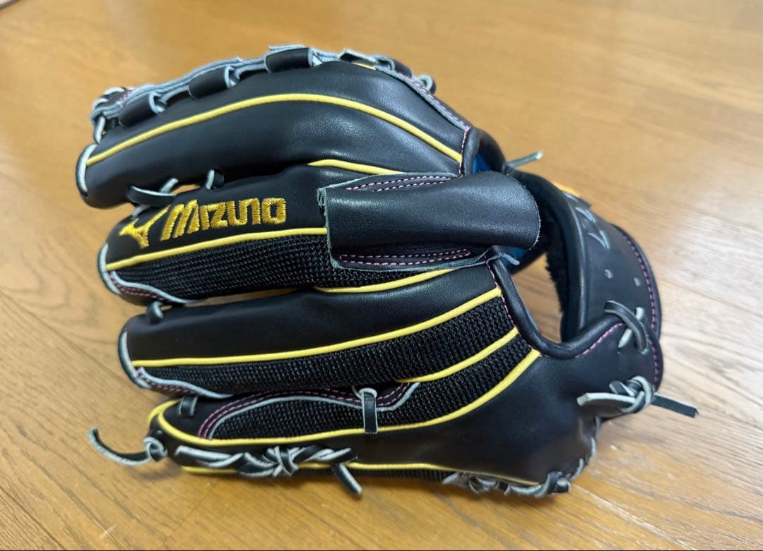 元西武ライオンズ　平井克典選手　支給品グラブ　ミズノアンバサダー契約選手仕様
