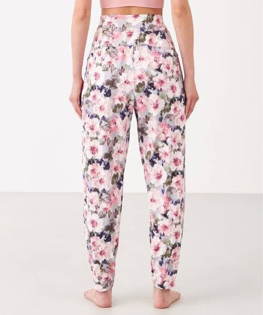 チャコット 美品　ラナンキュラスプリントパンツ　L