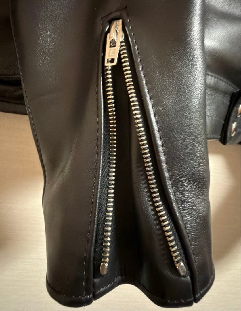 lewis leathers ルイスレザーズ サイクロン 38 ホースハイド 黒