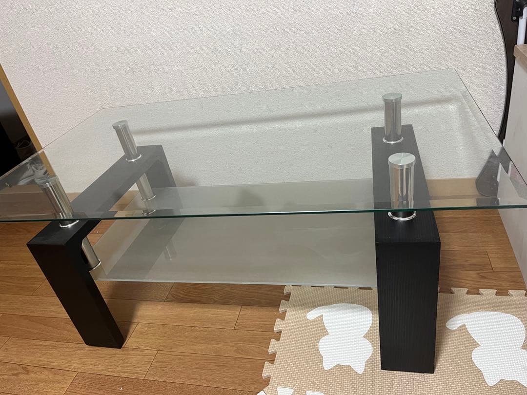 モダンデザイン ガラスセンターテーブル下部ガラス棚付き 強化ガラスローテーブル