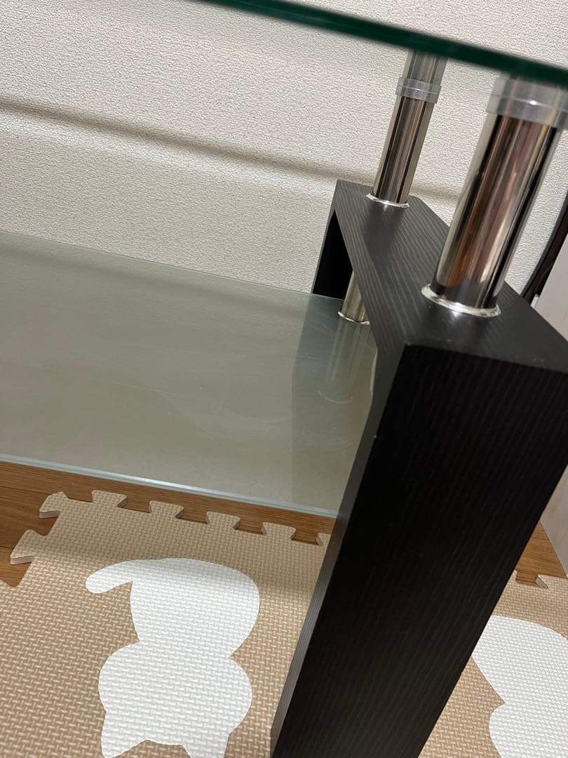 モダンデザイン ガラスセンターテーブル下部ガラス棚付き 強化ガラスローテーブル