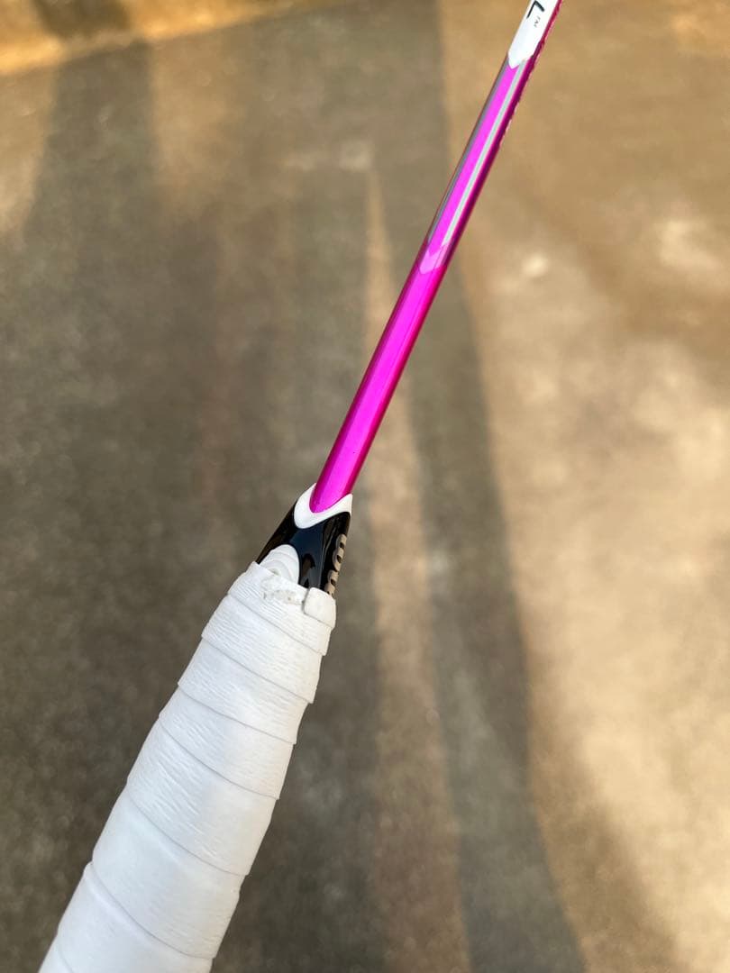 廃盤　Wilson ウィルソン CORAL BLX バトミントンラケット ピンク