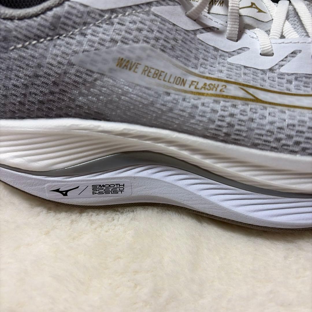 ミズノ　ウェーブベリオンフラッシュ2 wide 25.5㌢　新品未使用