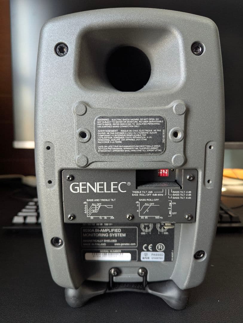 お買い得 美品 GENELEC 8030A ペア モニタースピーカー