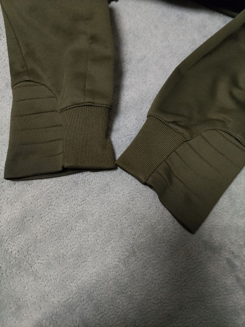 RLXゴルフ　裏起毛　ジップアップジャケット　カーキ