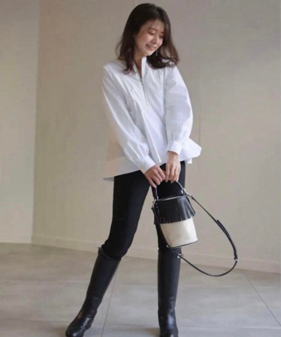 完売品✨️ジプソフィア Zip Blouse ジップ ブラウス 美シルエット 白