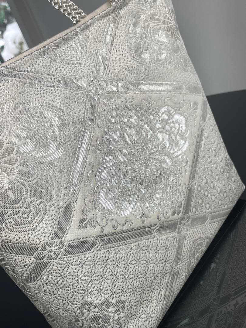 帯リメイクバッグ　純プラチナ箔④ 　花菱紋様　トートバッグ 和装バッグ