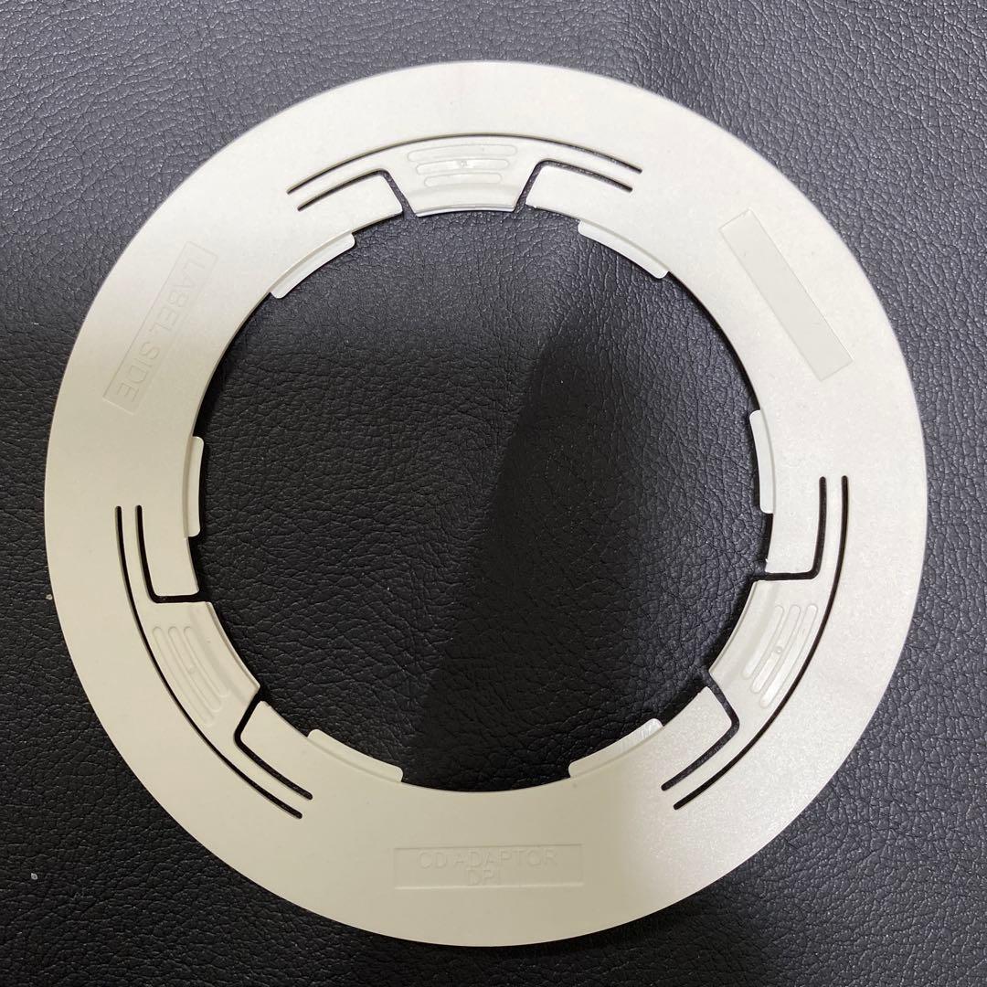 お菓子CD 懐かしのヒーロー&ヒロイン　ヒット集（CDアダプター一個付き）