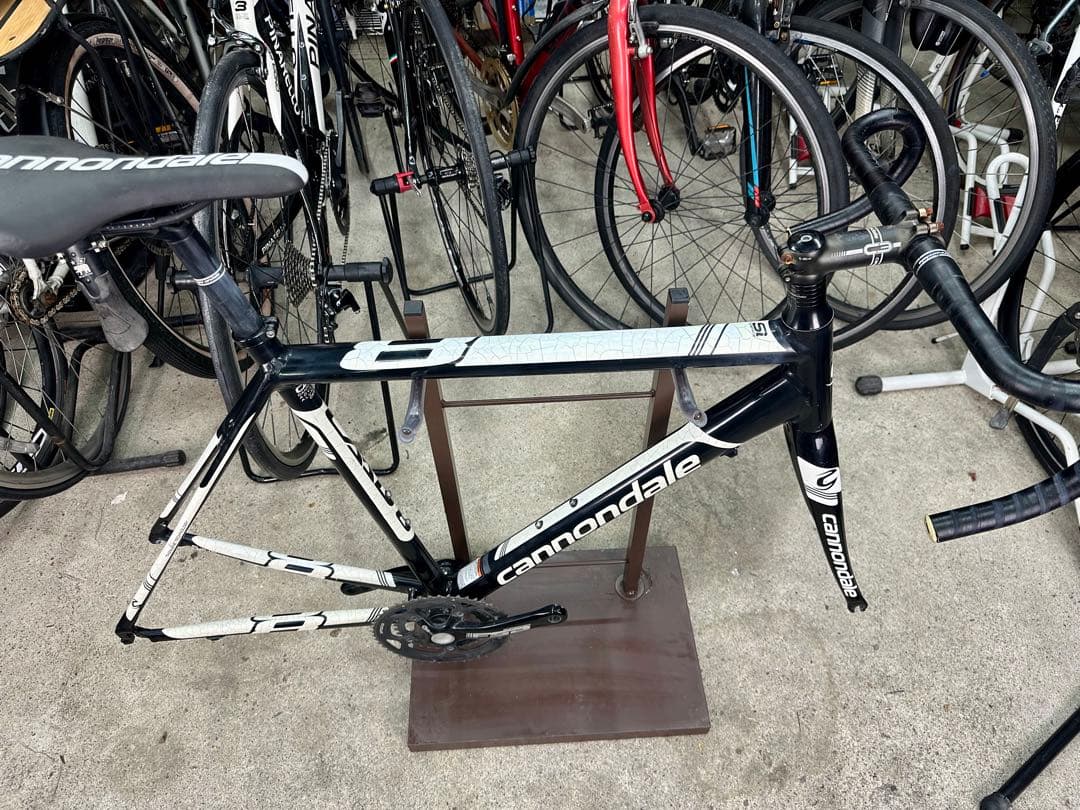 CAAD8 フレームセット！送料無料！デカール部ヤレ有りのためお安くどうぞ！