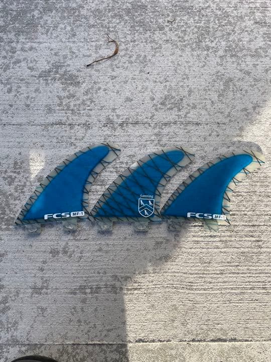 サーフボード　ファンボード　カーボンフィン　aviso製 bd3