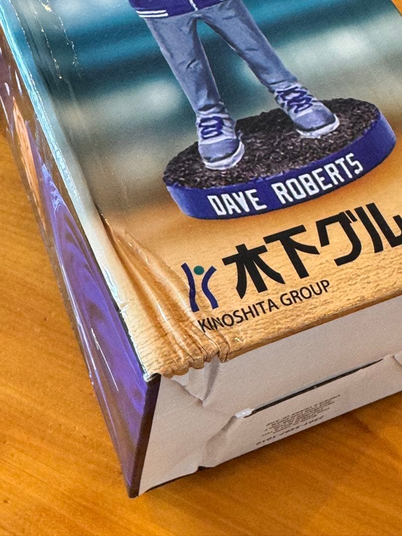 箱にダメージあり　デイブ・ロバーツ監督　ボブルヘッド人形　4月26日特典！