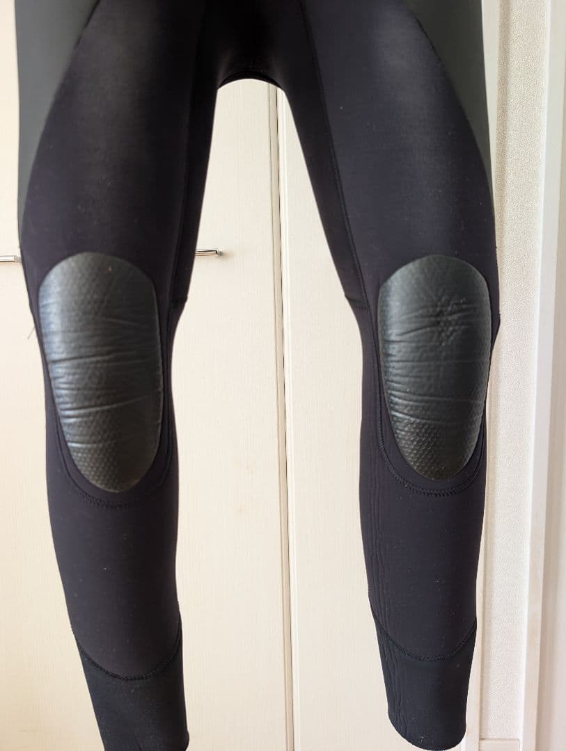 Hurley　セミドライ3/5ミリ