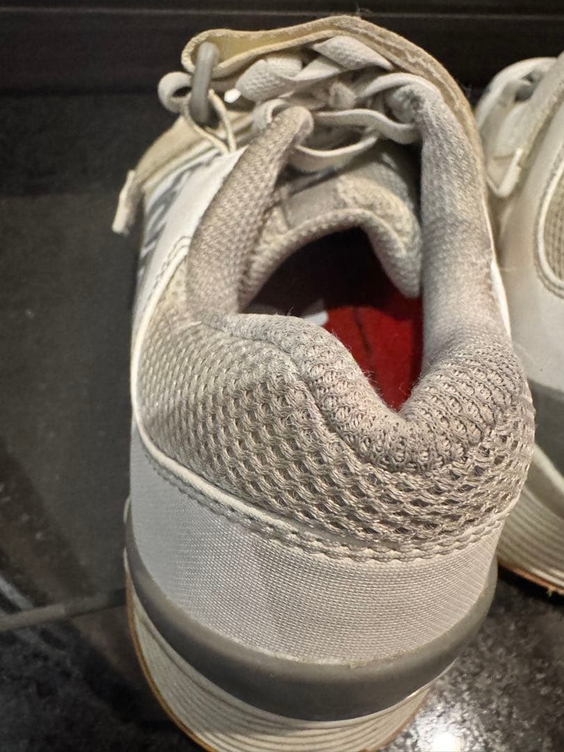 1*0様 TYR L-1 リフター 23.8cm 白×ガム ウエイトリフティング