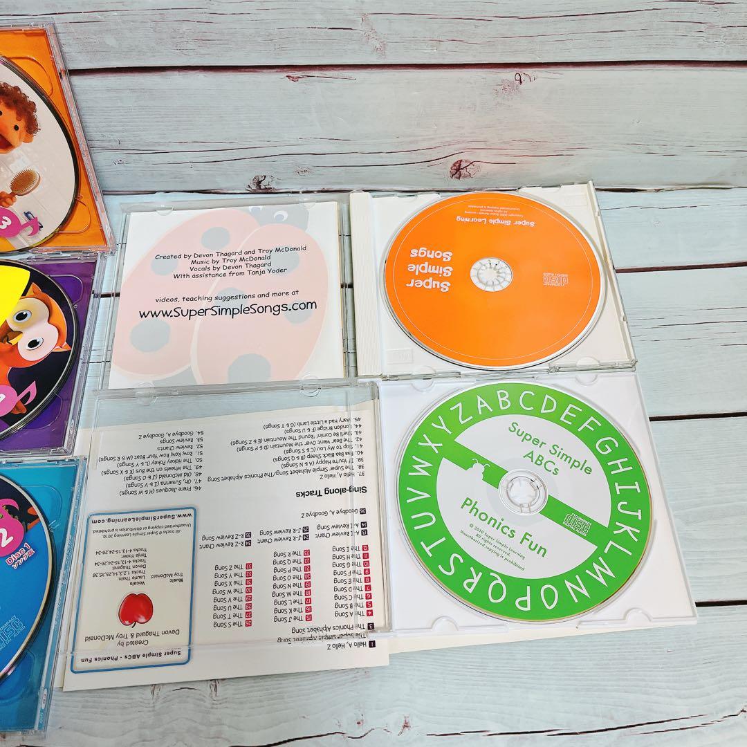スーパーシンプルソングス4枚とスーパーシンプルABCsフォニックスのまとめ売り