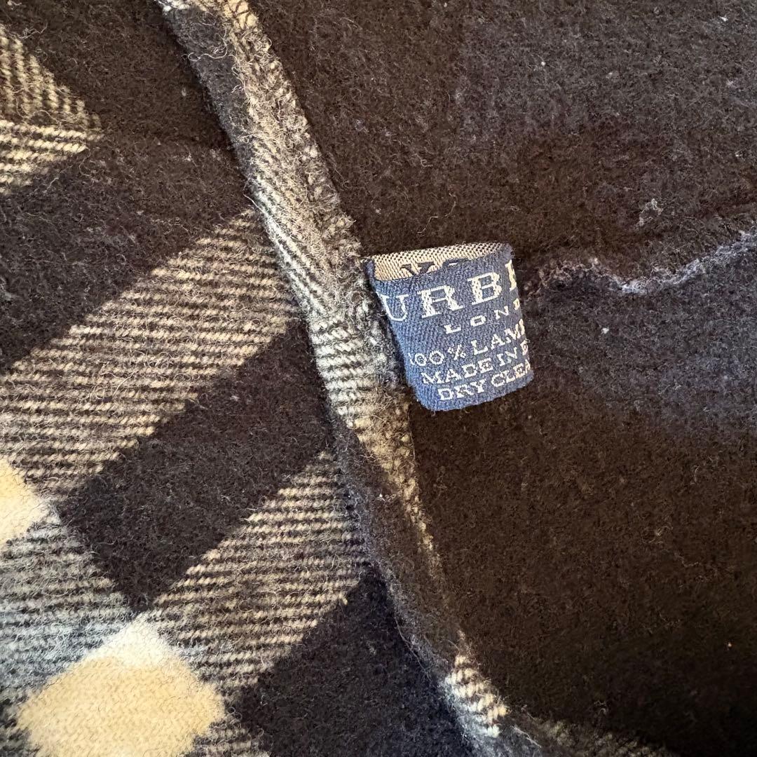 希少✨BURBERRY ノバチェック フリンジポンチョ 黒　バーバリー　ケープ