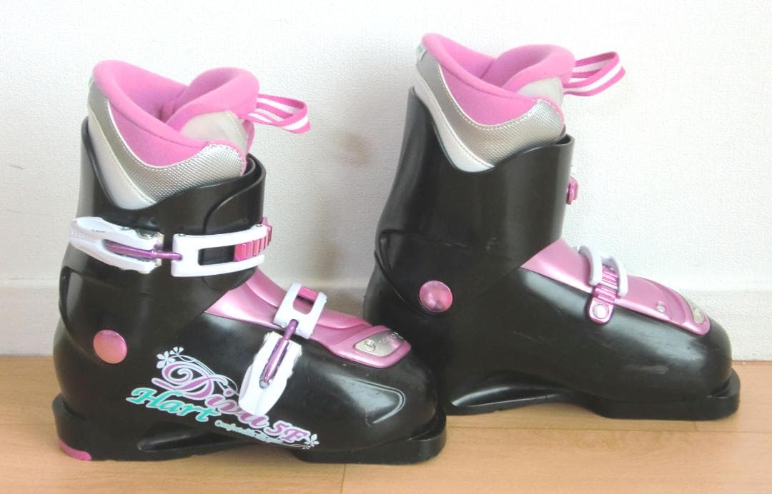 ■最終特価■送料無料■Hart■ジュニアスキーセット■板128靴23■WAX済■