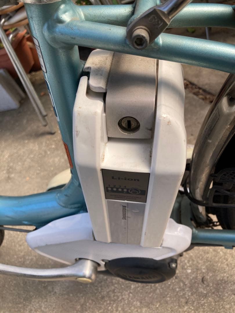 堺市（鳳駅位）に引き取り可能な方　充電器未使用Assistista 電動自転車