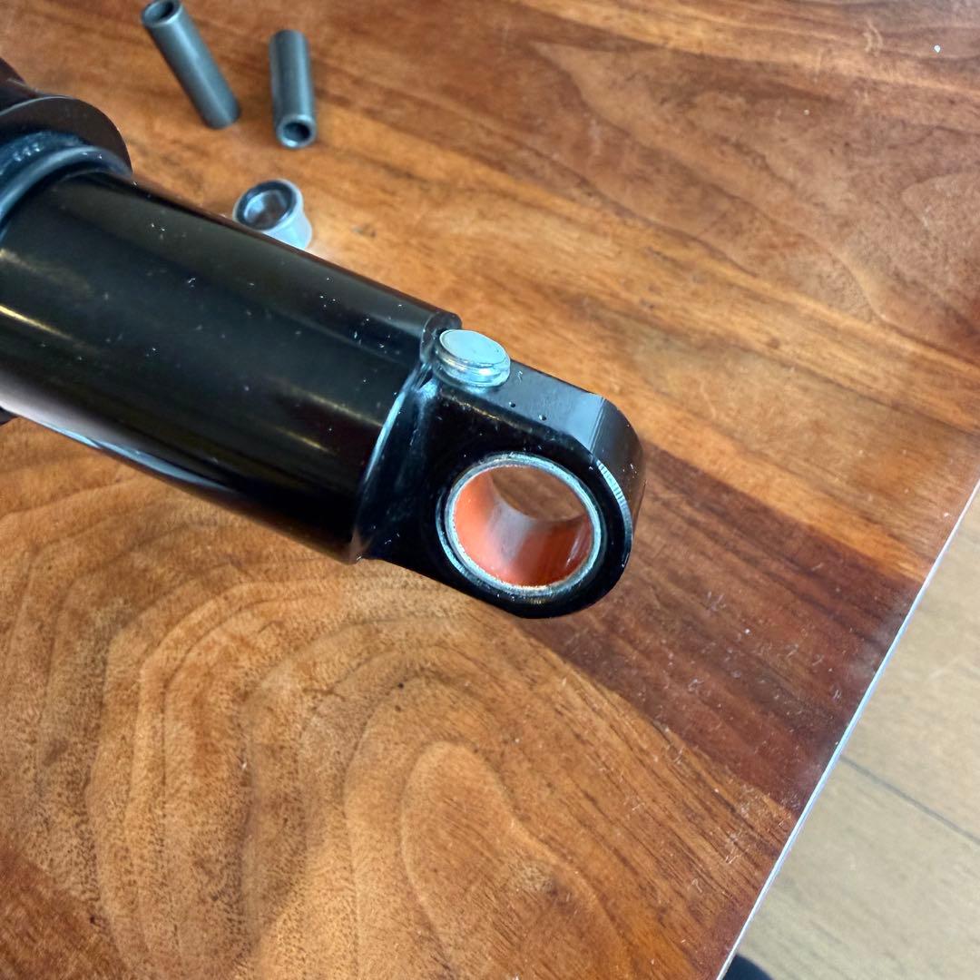 FOX FLOAT DPS リアサスペンション