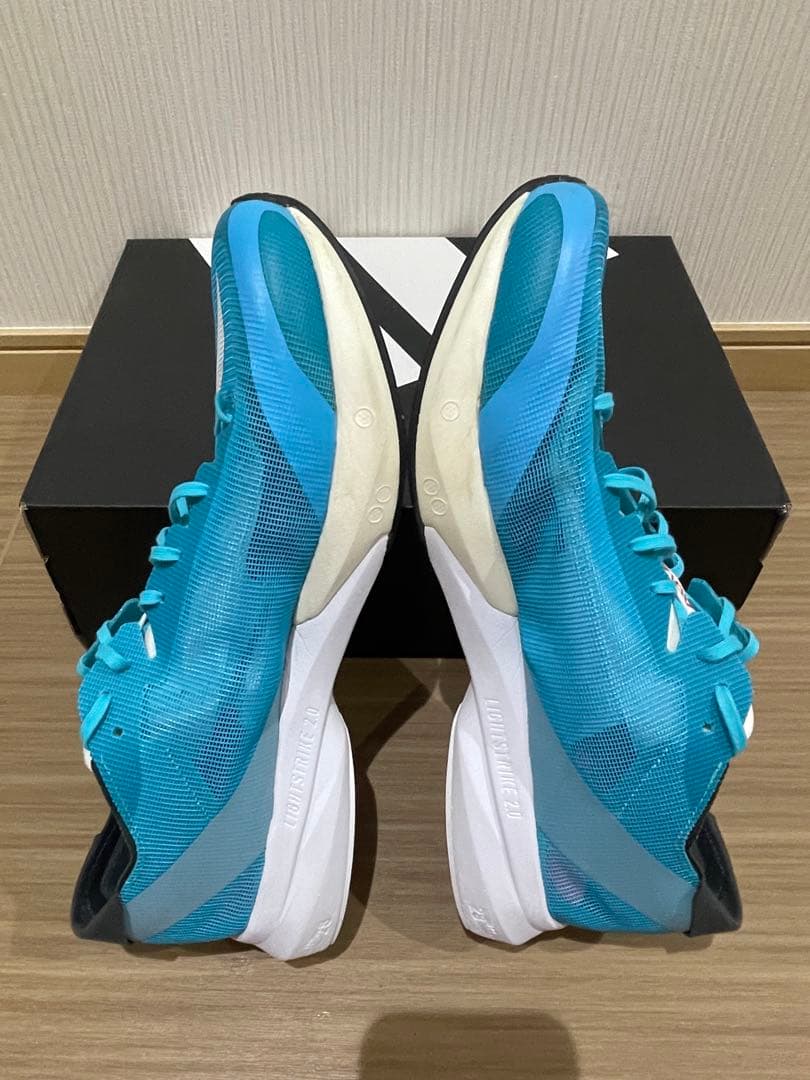 アディダス　アディゼロジャパン8 28.5