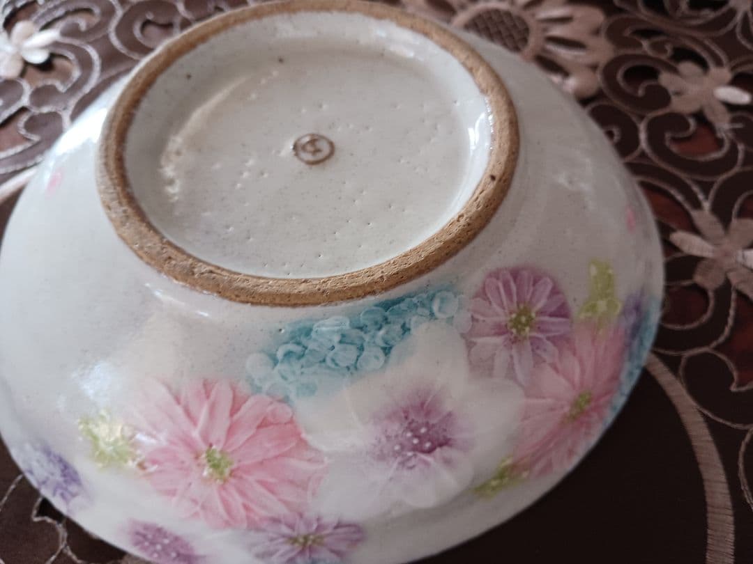 未使用品　工房ゆずりは女性だけの工房おしゃれ楕円鉢　色彩花瀬戸焼　手描き陶器１鉢