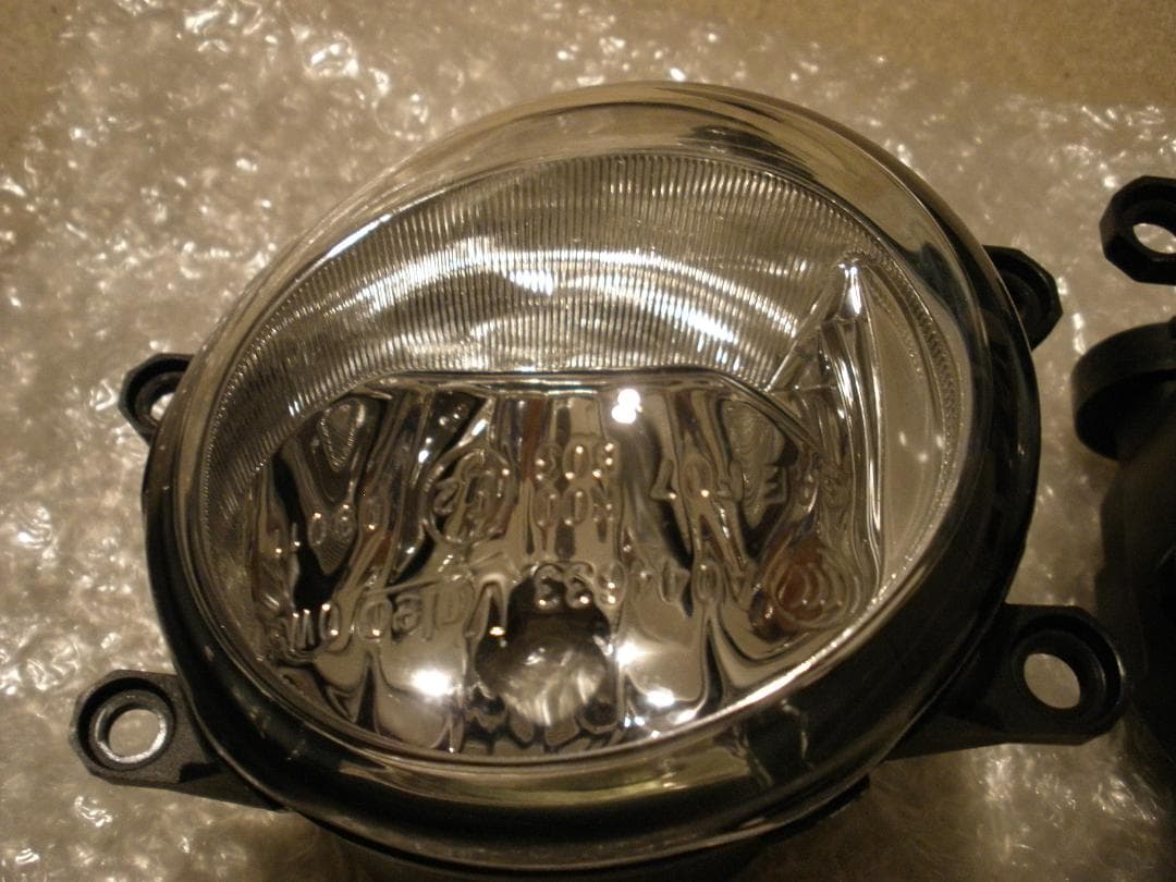 トヨタ純正　20系アルファード・ヴェルファイア後期フォグランプ　LEDバルブ付き