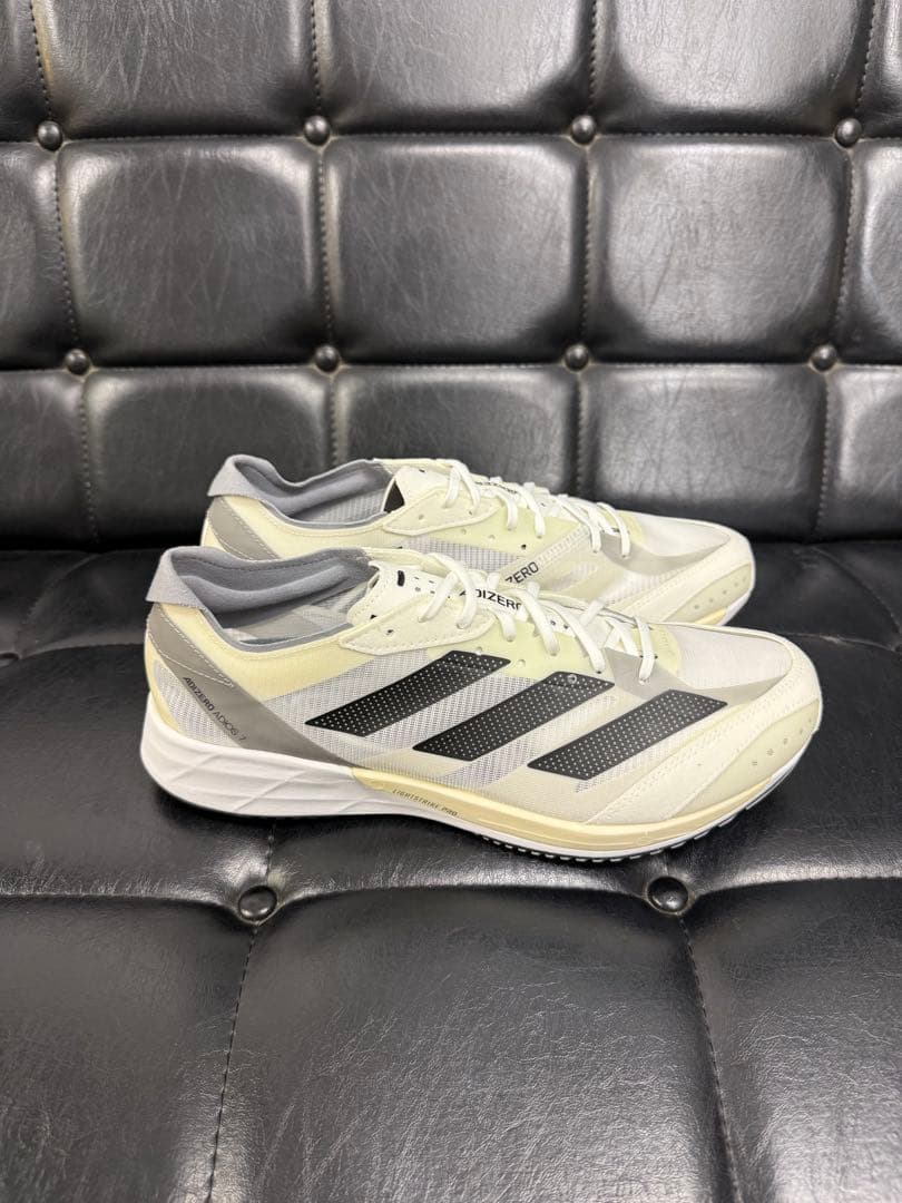 新品未使用品。アディダスadidasアディゼロ ジャパン 27.5
