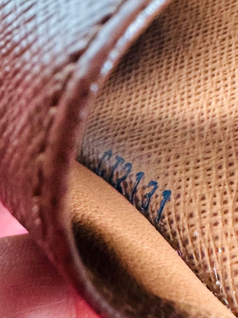 美品 ルイヴィトン キーケース 6連 ミュルティクレ6 M62630 モノグラム