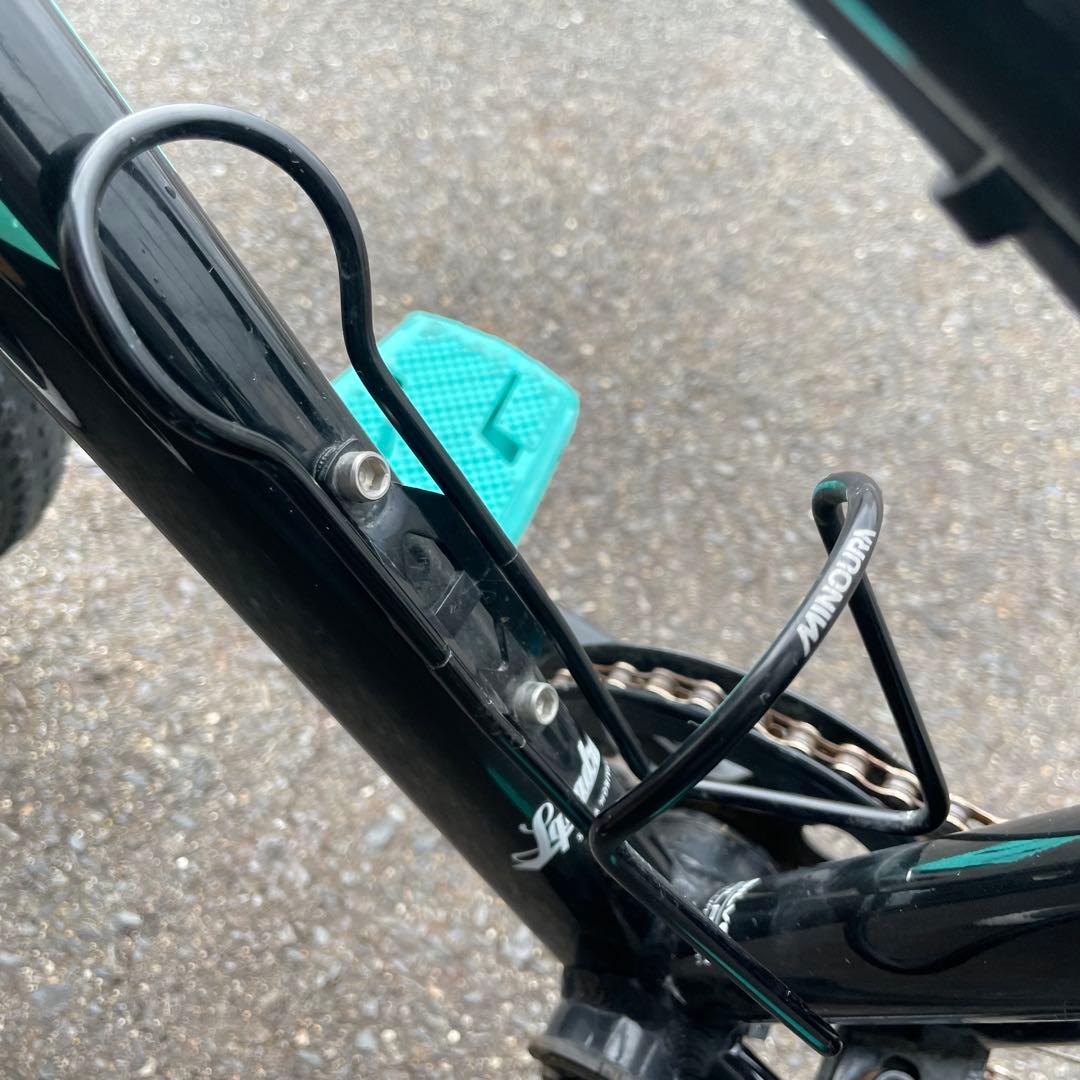 TREK 24シマノ8段変zoomダンパーサスペンション　ミノウラドリンクH付き