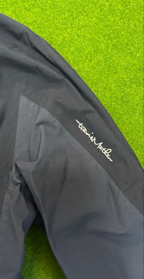 定価15000円 トラビスマシュー　撥水ジャケット　メンズMサイズ　ネイビー