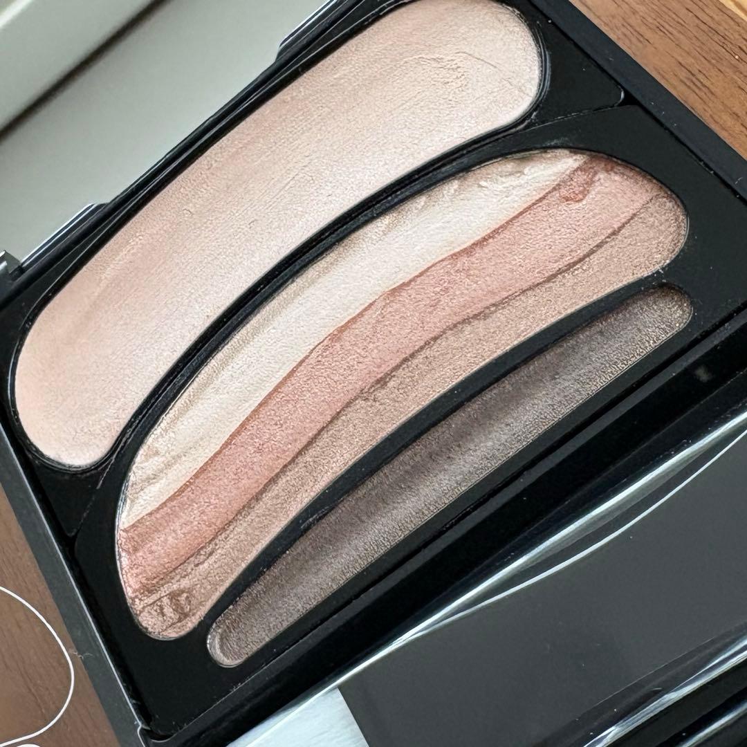 AUBE ブラシひと塗りシャドウ N SC02 シースルーベージュ