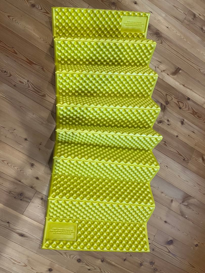 サーマレストzライトソル　レギュラーサイズ　オクトス収納ケース付き