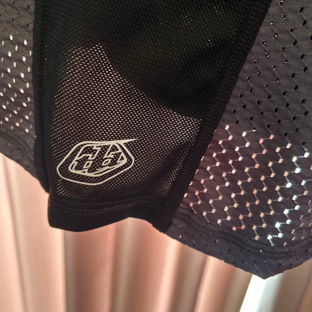 トロイリーデザインプロテクター