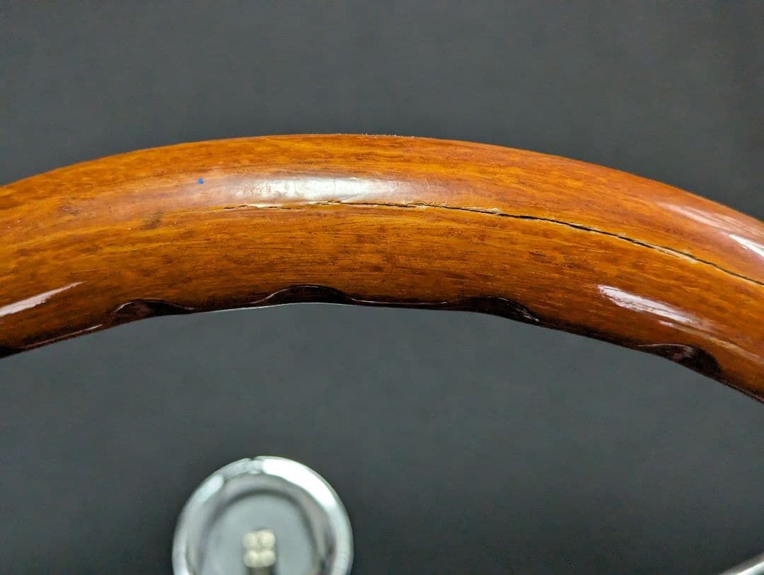 ナルディ　ウッド　ステアリング