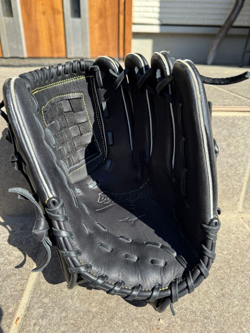 MIZUNO軟式用グローブ ブラック 編み込み