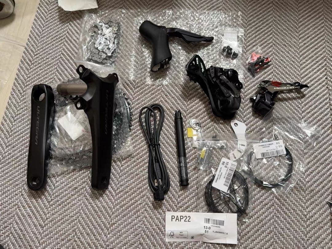 SHIMANO ULTEGRA R8170 Di2 コンポセット12速ローター付