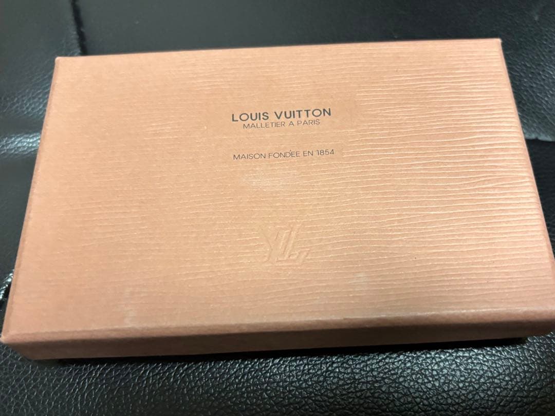 A*i様 ルイヴィトンマルチカラーキーケースです