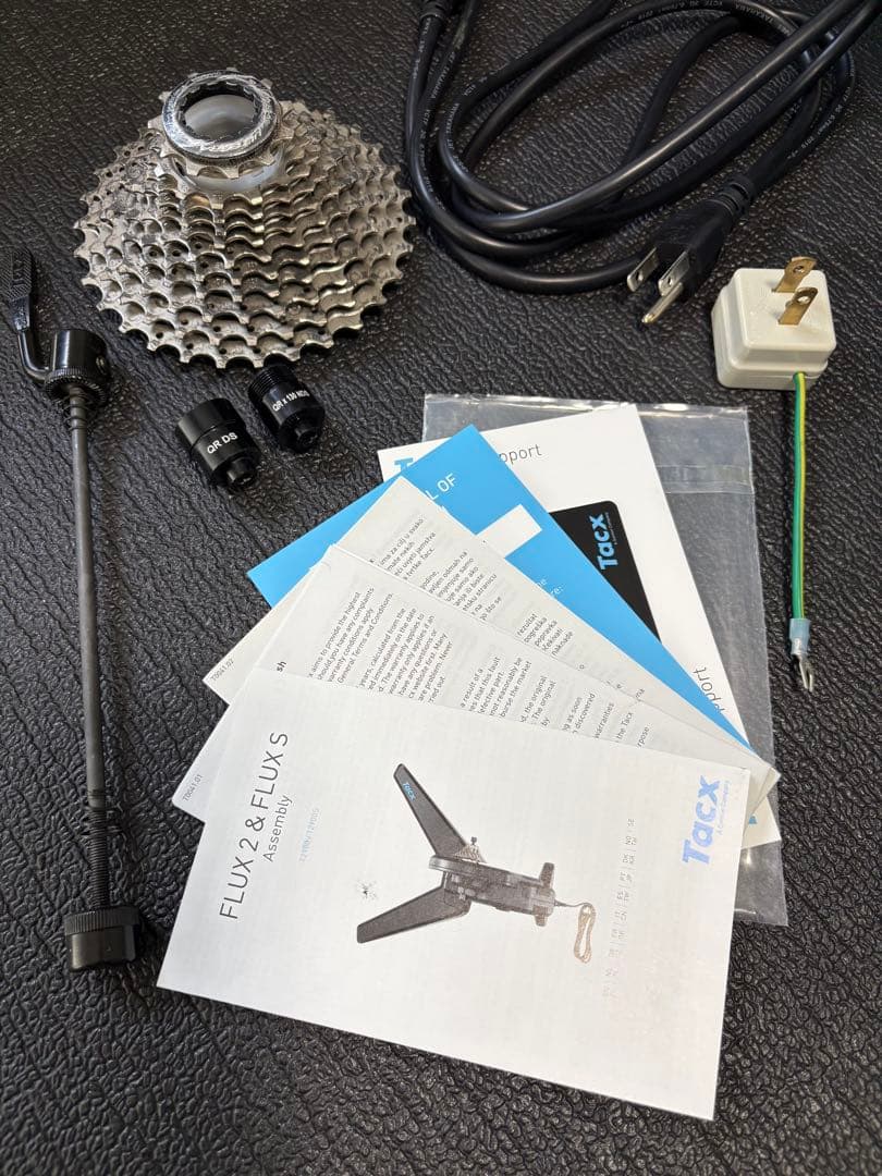 美品 • Tacx Flux 2 スマートトレーナー 箱/11速スプロケ付