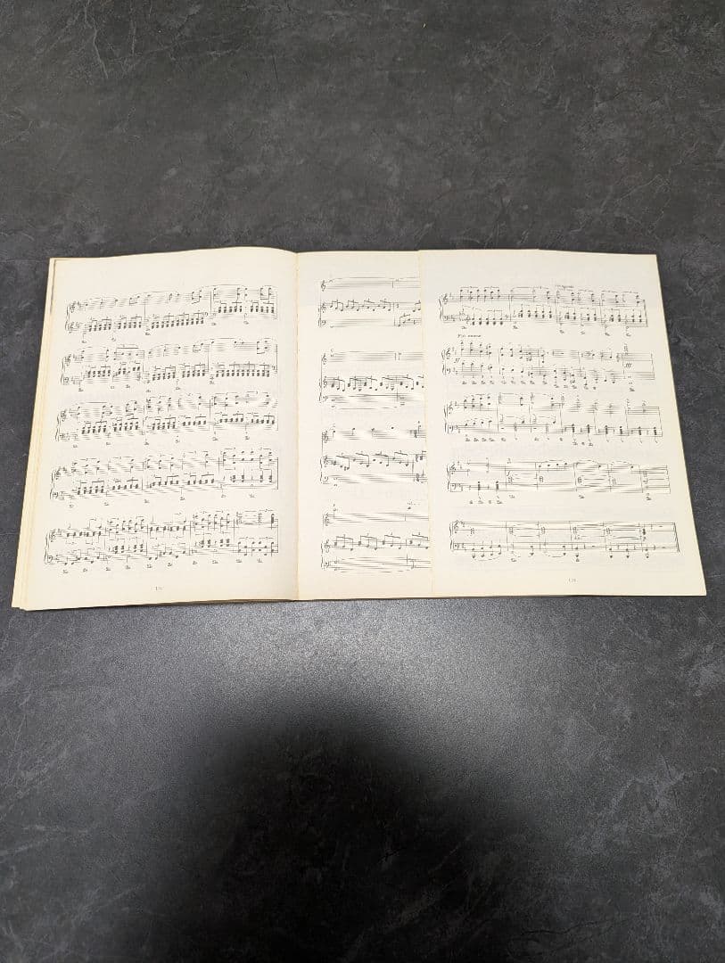 X JAPANとhideのバンドスコア