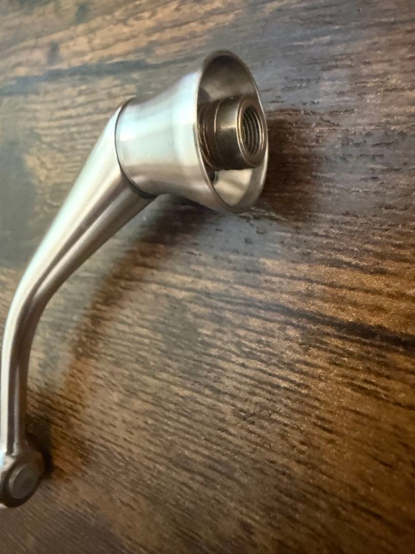 Daiwa 22exist LT2500S-H 純正ハンドル　50mm