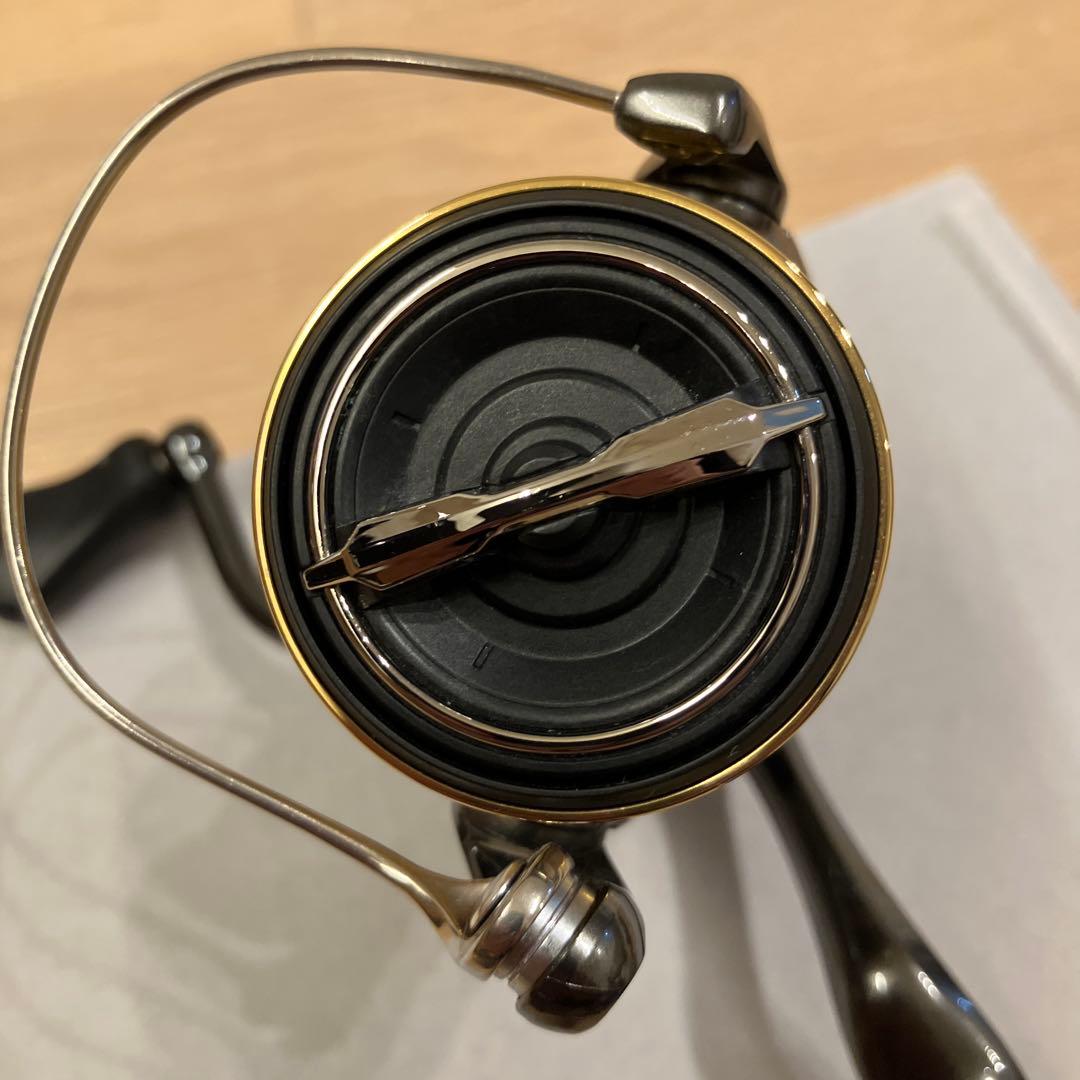 SHIMANO TP スピニングリール 20ツインパワー２５００s 中古