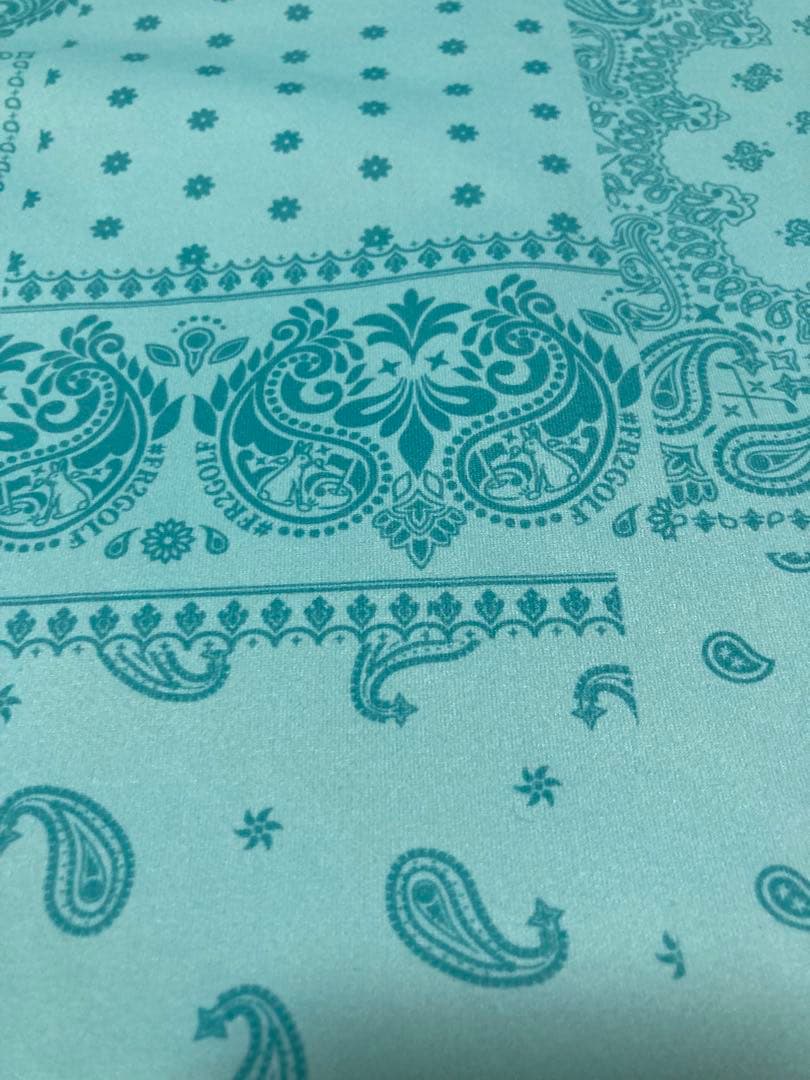 沖縄限定　#FR2 ゴルフポロシャツ L ターコイズブルー 訳あり　ペイズリー柄