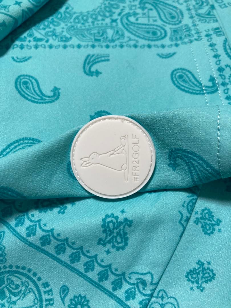 沖縄限定　#FR2 ゴルフポロシャツ L ターコイズブルー 訳あり　ペイズリー柄