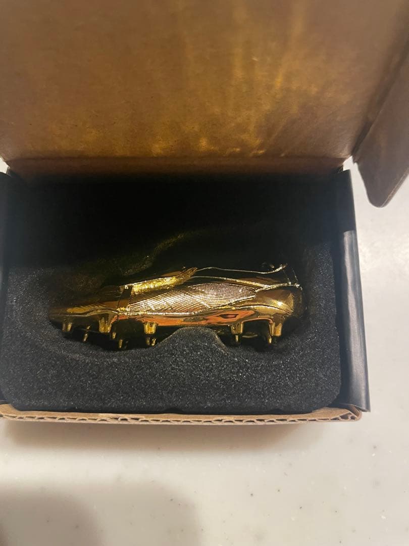 adidas ゴールデンプレデター　キーホルダー　非売品