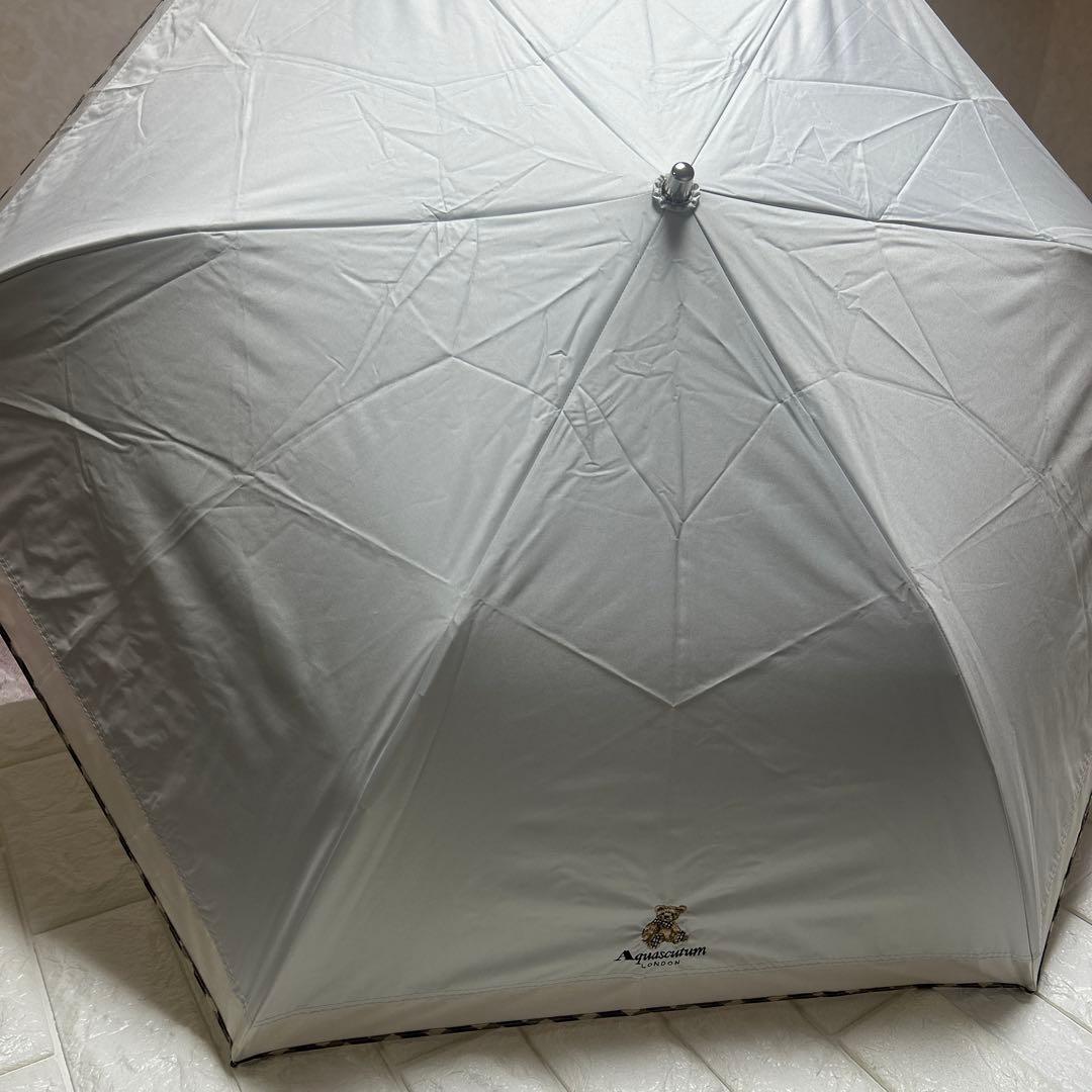 新品アクアスキュータム　晴雨兼用傘日傘　一級遮光　コンパクト傘　楽折り