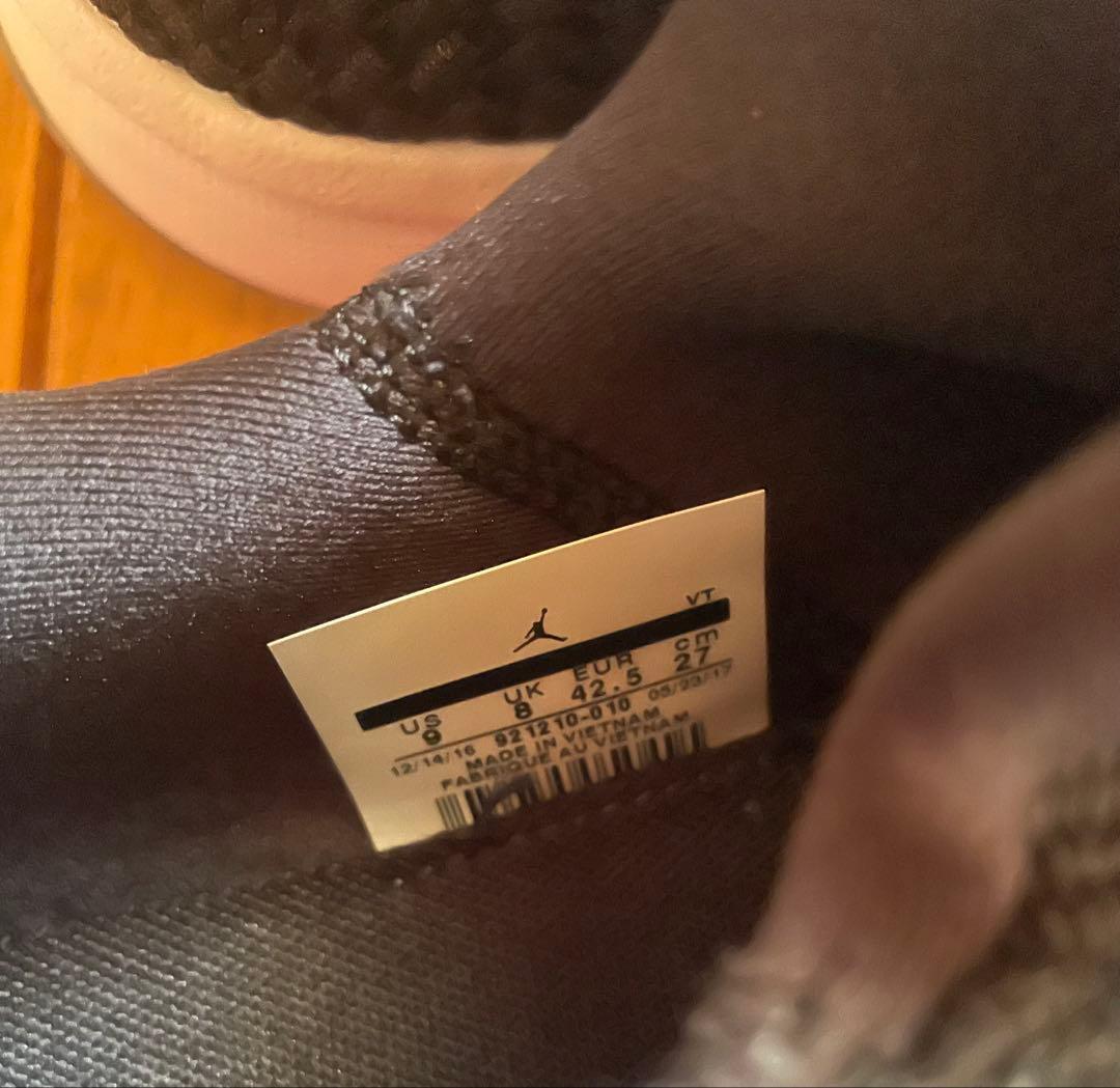 美品　NIKE エアジョーダンフライニットメンズバスケットシューズ　スニーカー